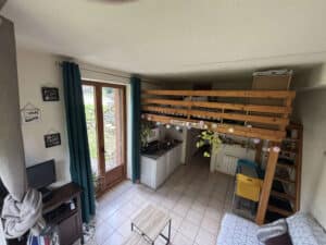 Studio de 25.14 m² au sol / 18 m2 (carrez) avec terrasse