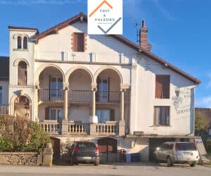 Maison de 2 appartements de 295 m²